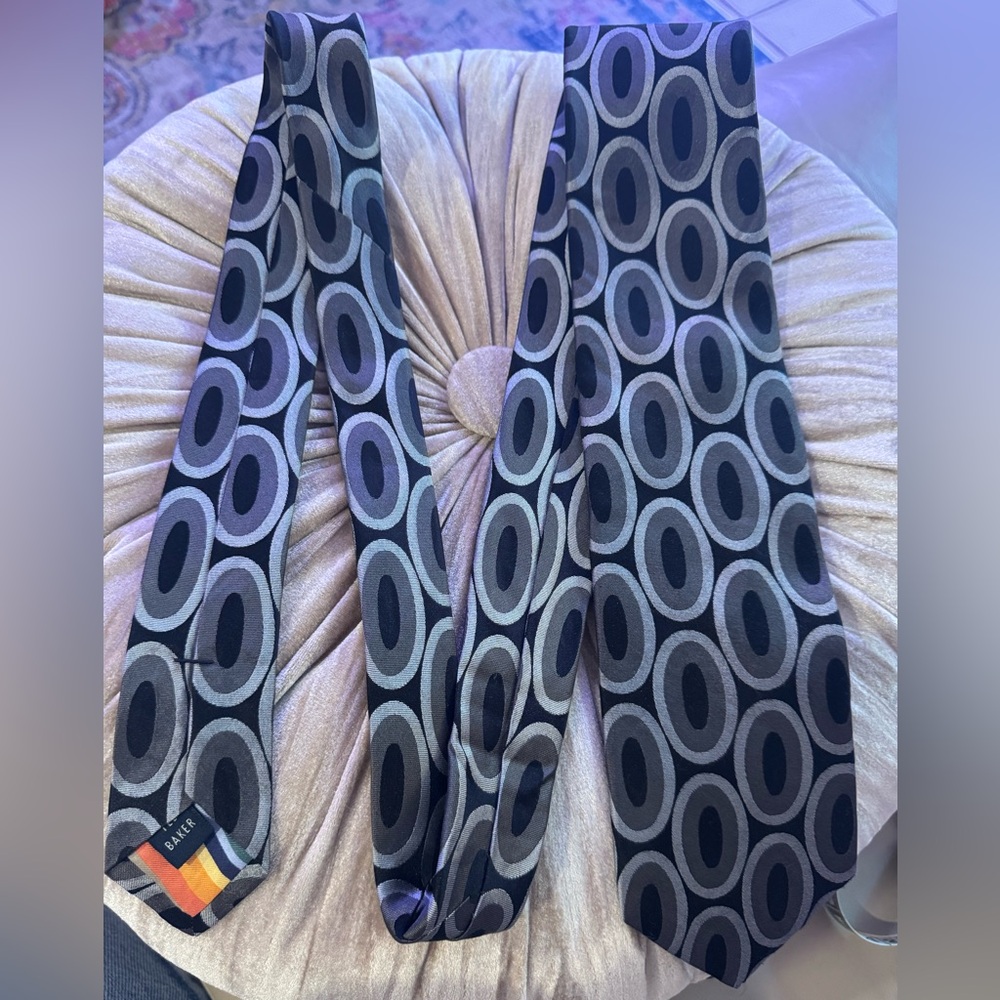 Ted Baker Black and Gray Geometric Tie